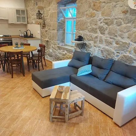 Pepe Apartment *